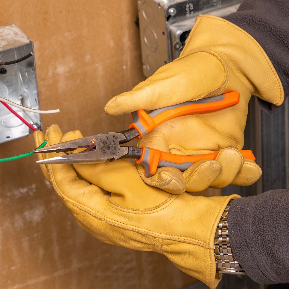 Pinza de punta larga con aislamiento 8” 2038RINS Klein Tools 8