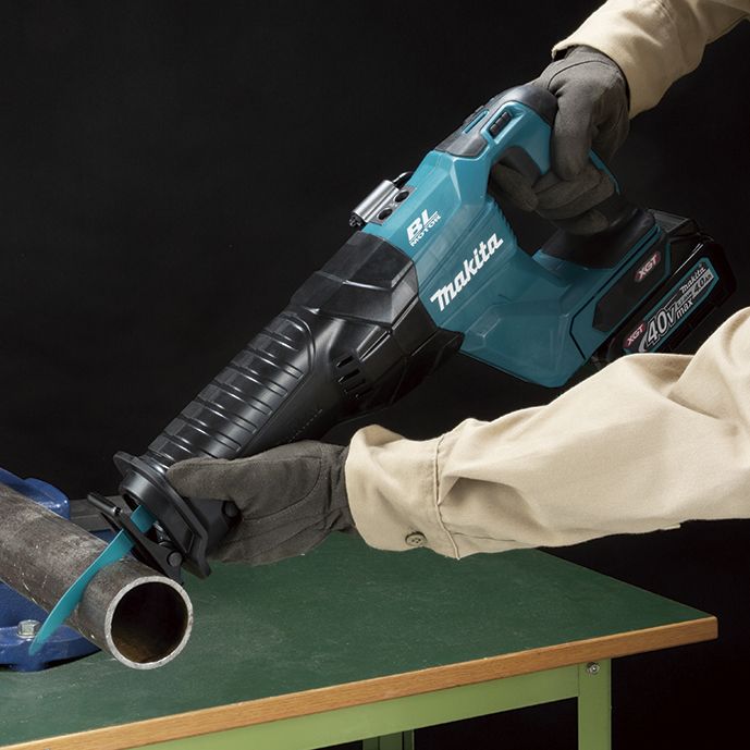 Sierra Sable Inalámbrica 40V MAX JR001GM201 Makita 4