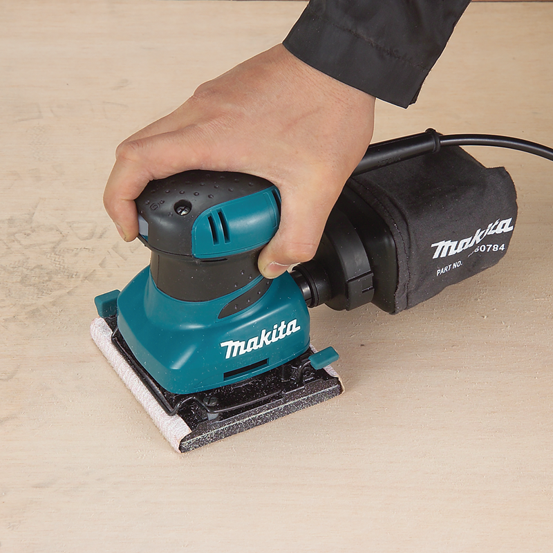 Lijadora orbital 1/4 Pulg 200W BO4556 Makita 2