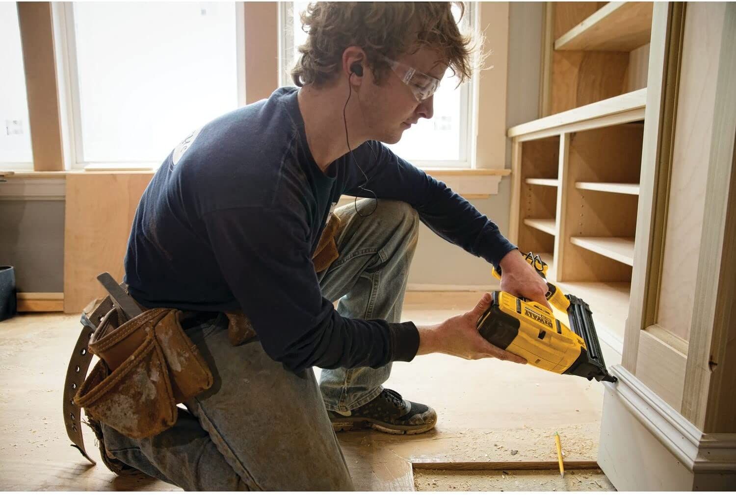 Clavadora Inalámbrica 20V Brushless DCN680D1 DeWalt 7