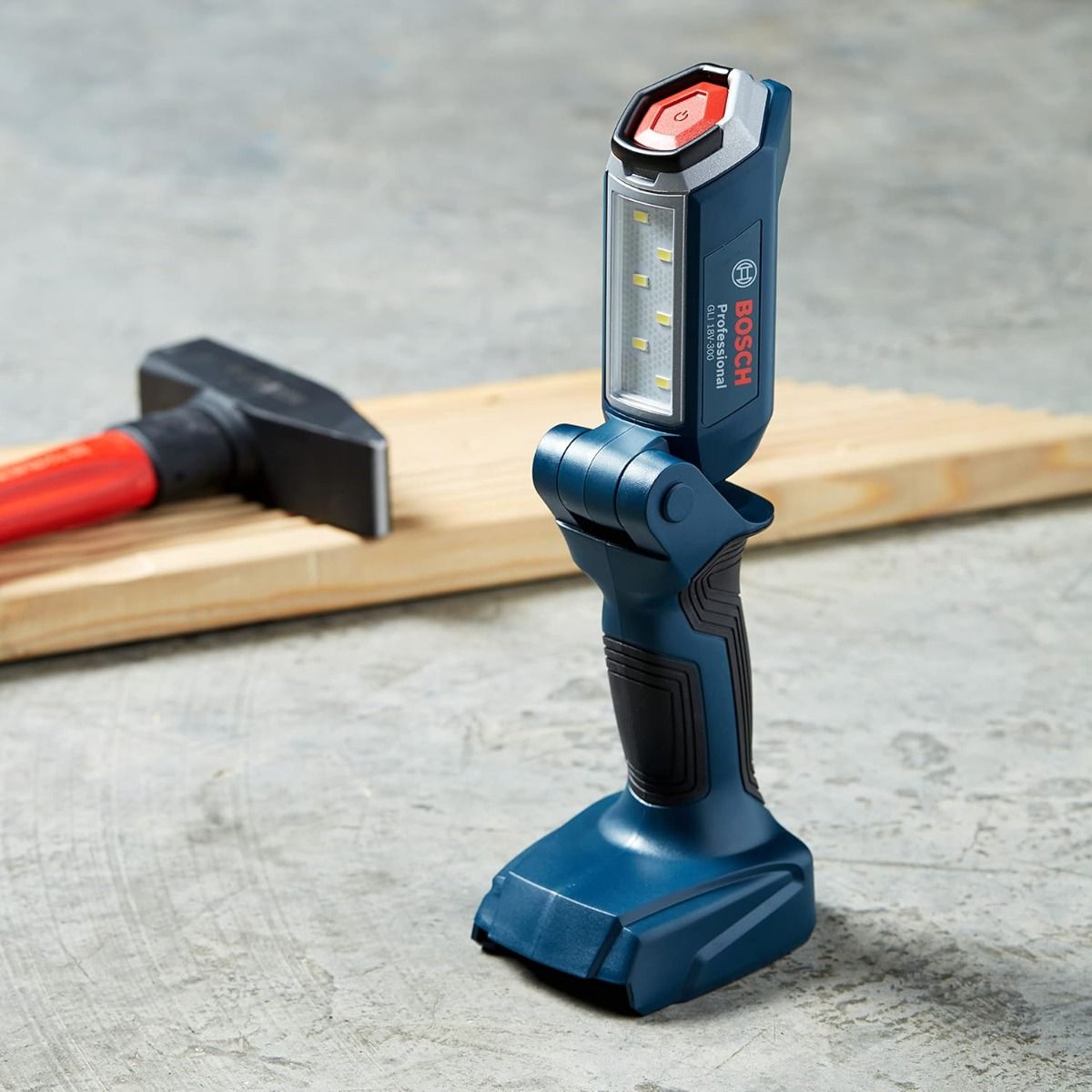 Combo Rotomartillo GSB 18V-90 C + Linterna GLI 18V-300 + SET X-LINE 65pz Bosch 4