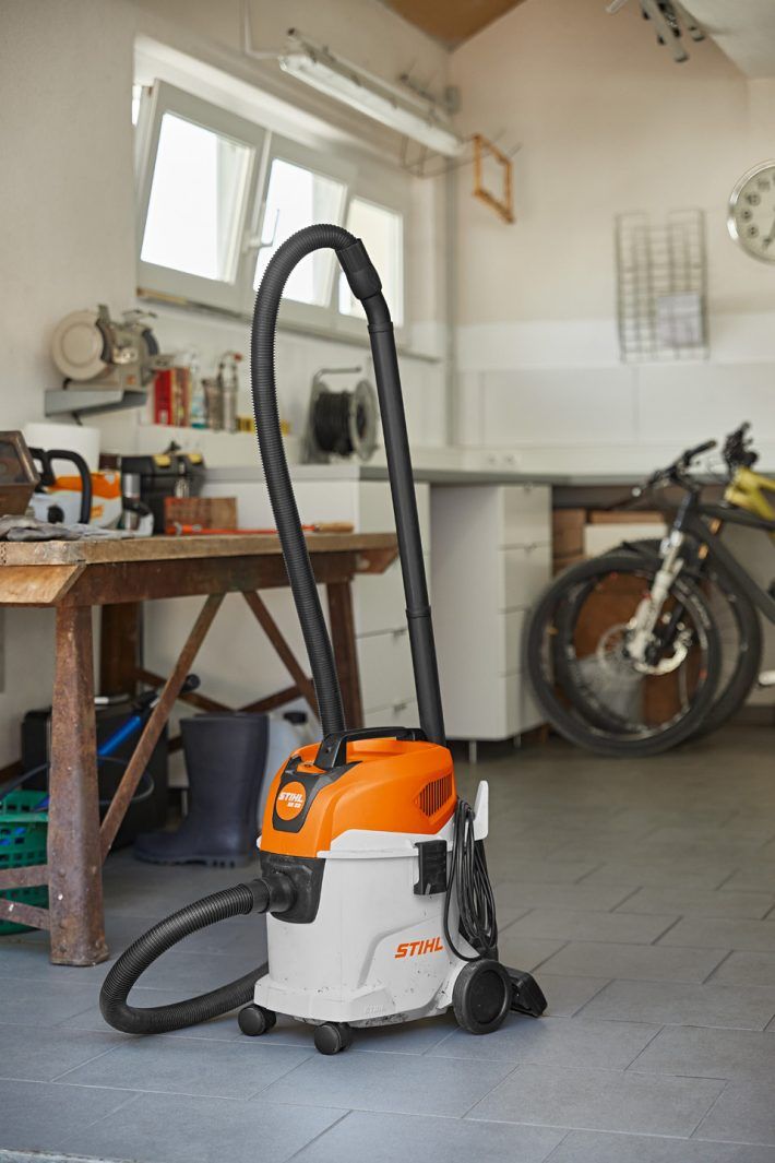Aspiradora de líquidos y sólidos 3.2 gal SE 33 Stihl 7