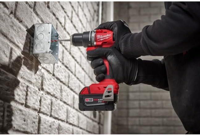 Combo Rotomartillo - Atornillador 3610-22CT brushless Milwaukee 9