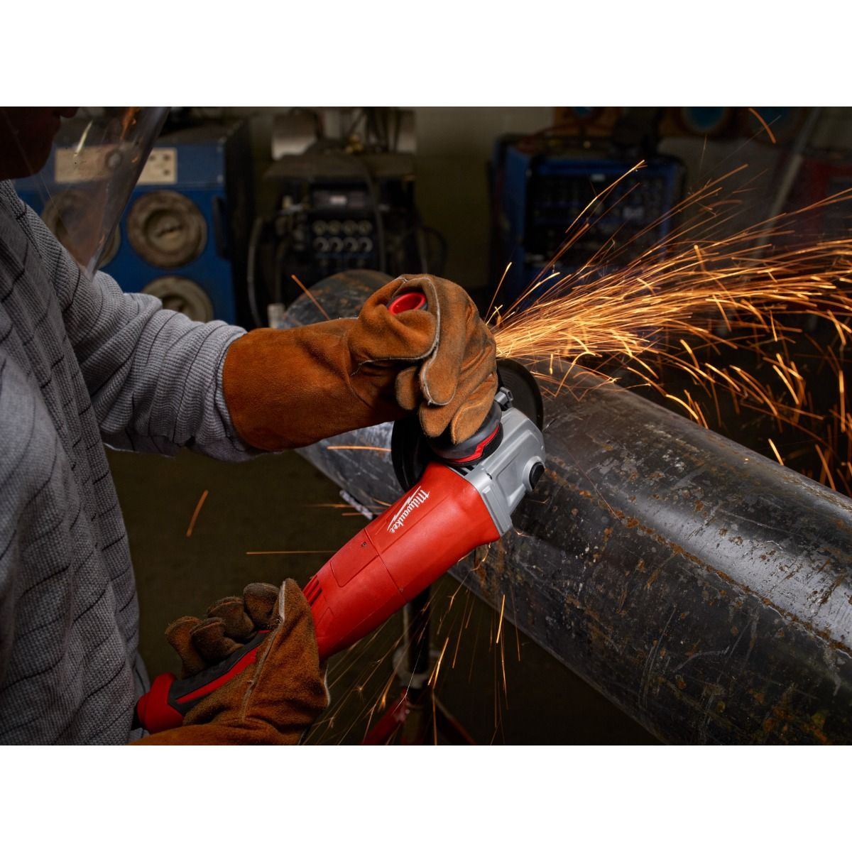 Miniesmeriladora Angular 5” 6124-30 Milwaukee 2