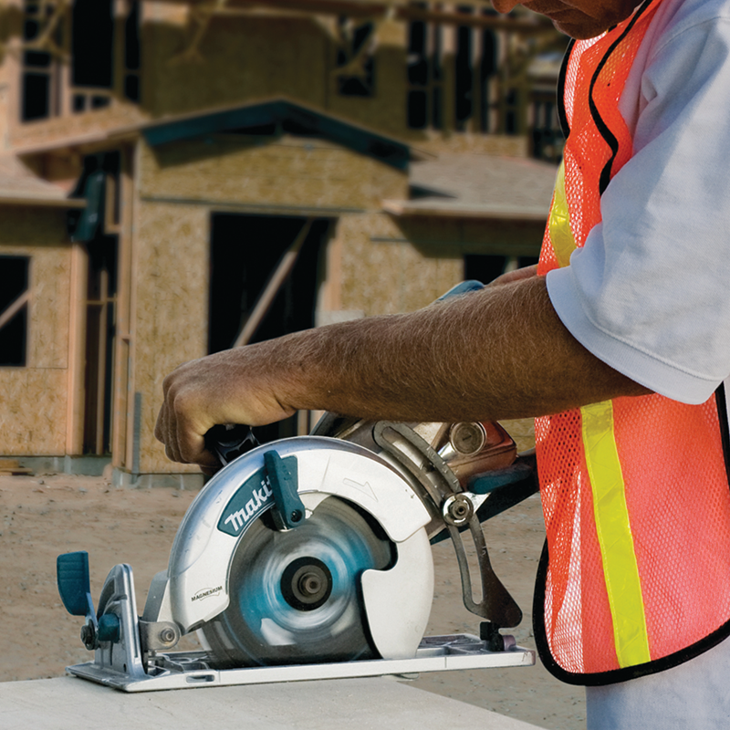 Sierra circular de transmisión 7-1/4 Pulg 1800W 5377MG Makita 9