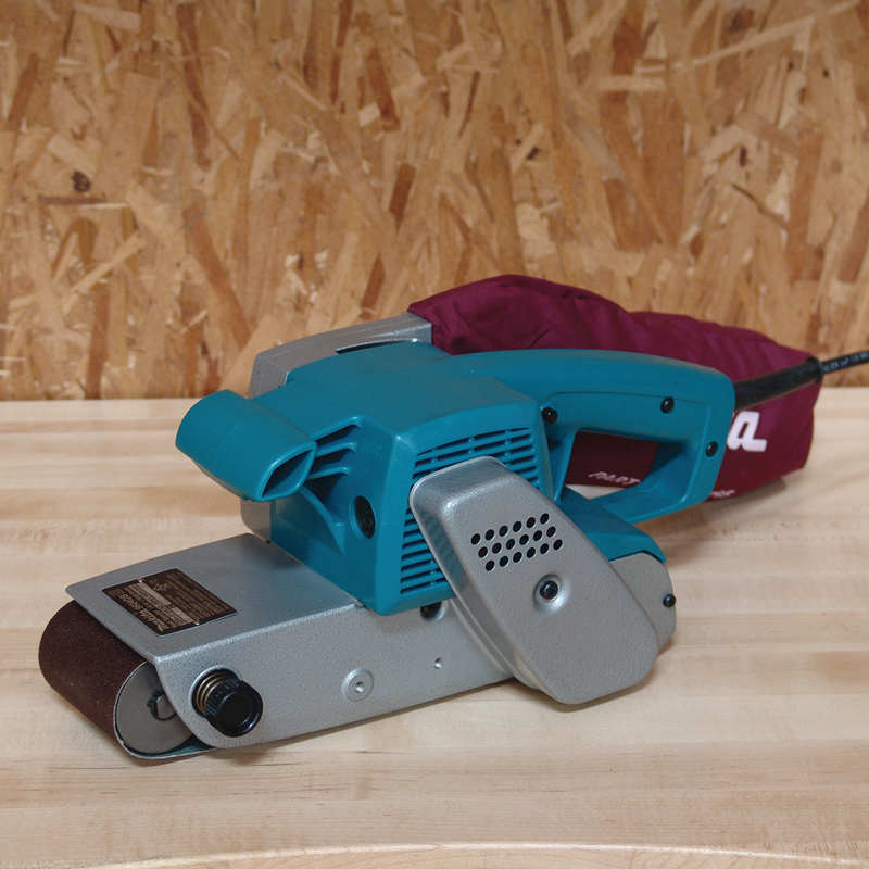 Lijadora de banda 3X24 850W 9924DB Makita 4
