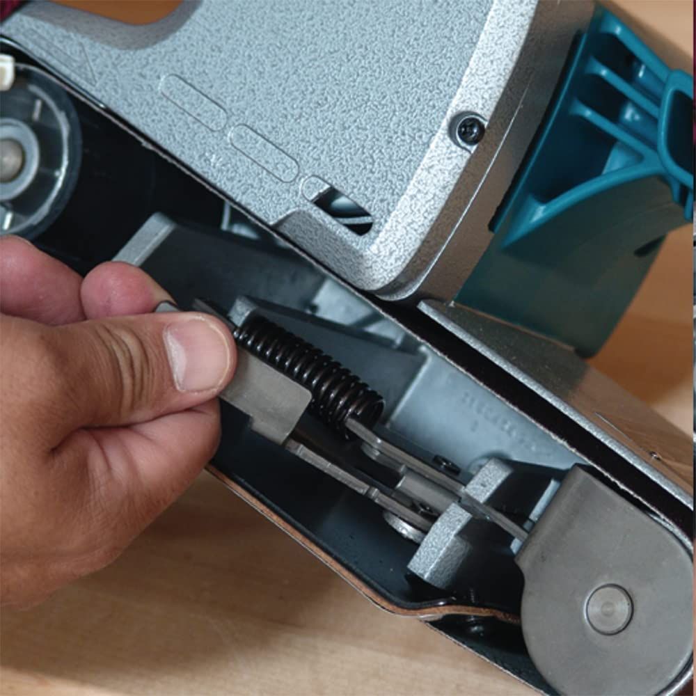 Lijadora de banda 3X24 850W 9924DB Makita 7