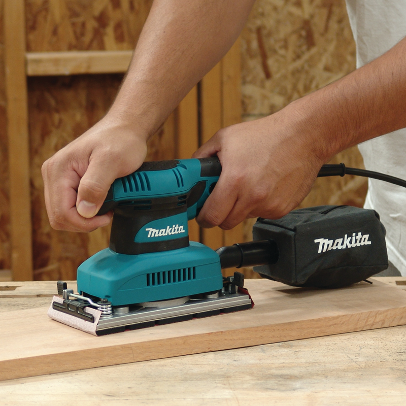 Lijadora de acabado 1/3 Pulg 190W BO3710 Makita 3
