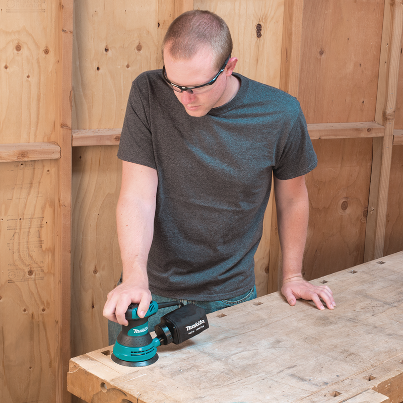 Lijadora orbital 5 Pulg 300W BO5030 Makita 4