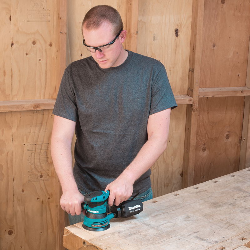 Lijadora excéntrica 5 Pulg 300W VV BO5041 Makita 2