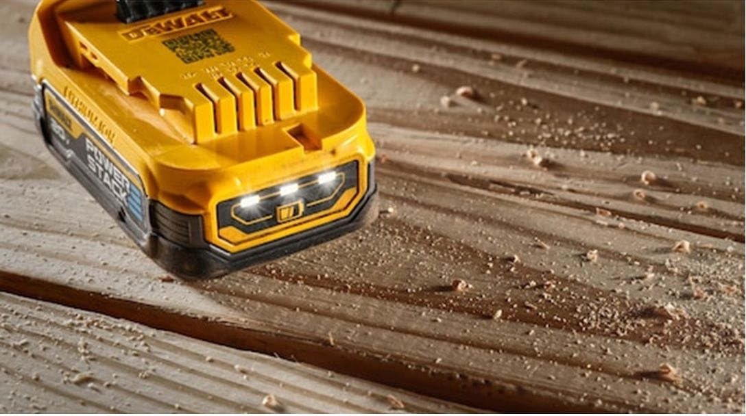Batería POWERSTACK 1.7Ah 20V MAX* DCBP034-B3 DeWalt 3