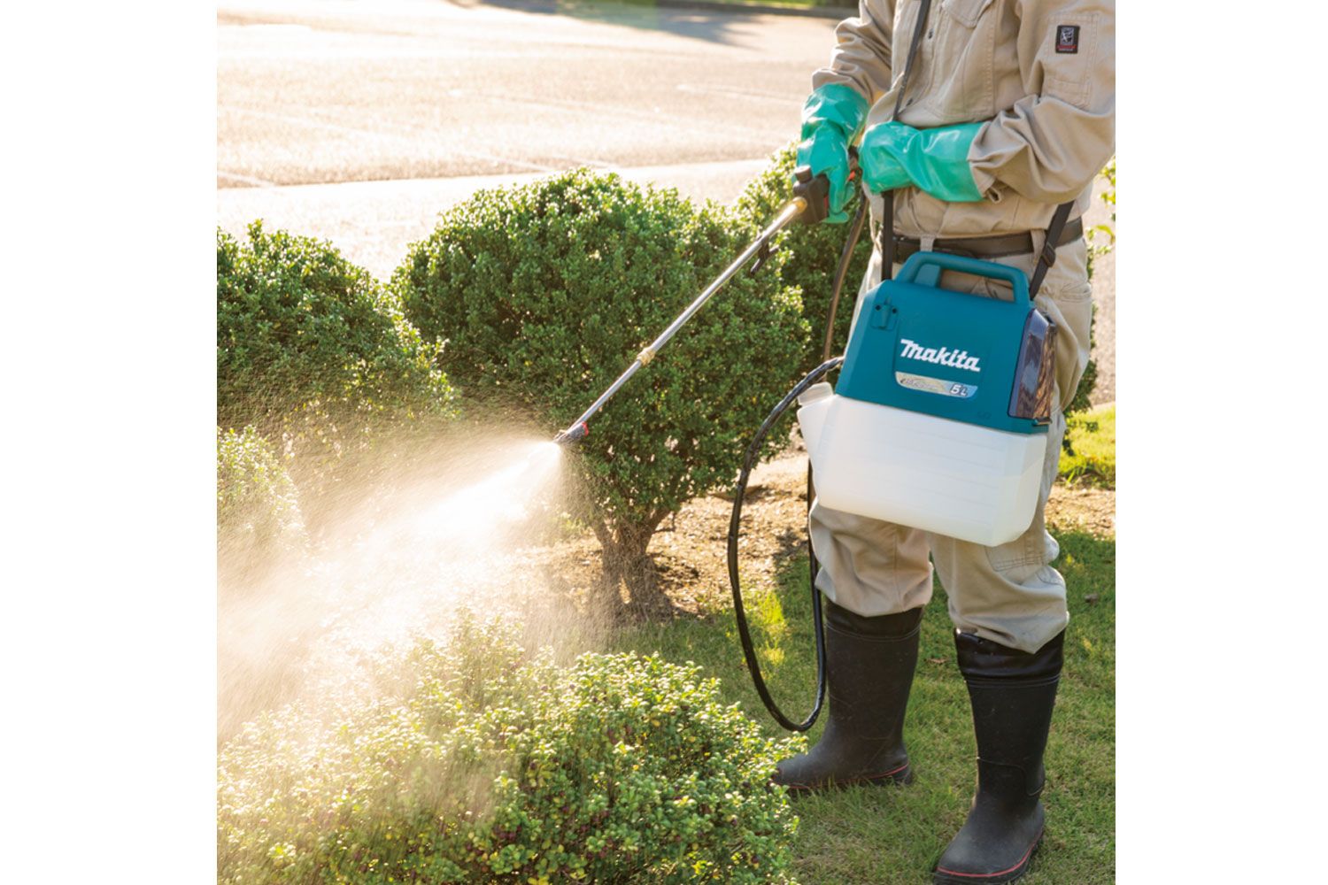Fumigadora Inalámbrica de 5L LXT 18V DUS054Z Makita 2