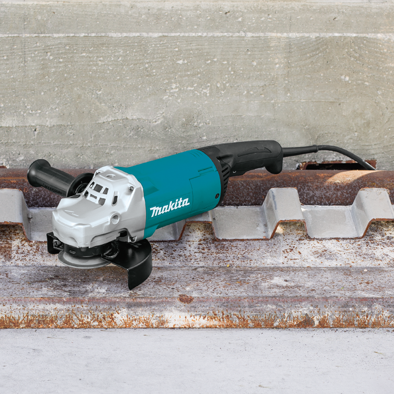 Esmeriladora 7 Pulg 2200W GA7060 Makita 4