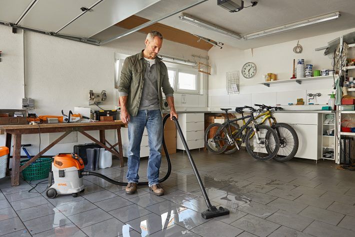 Aspiradora de líquidos y sólidos 3.2 gal SE 33 Stihl 8