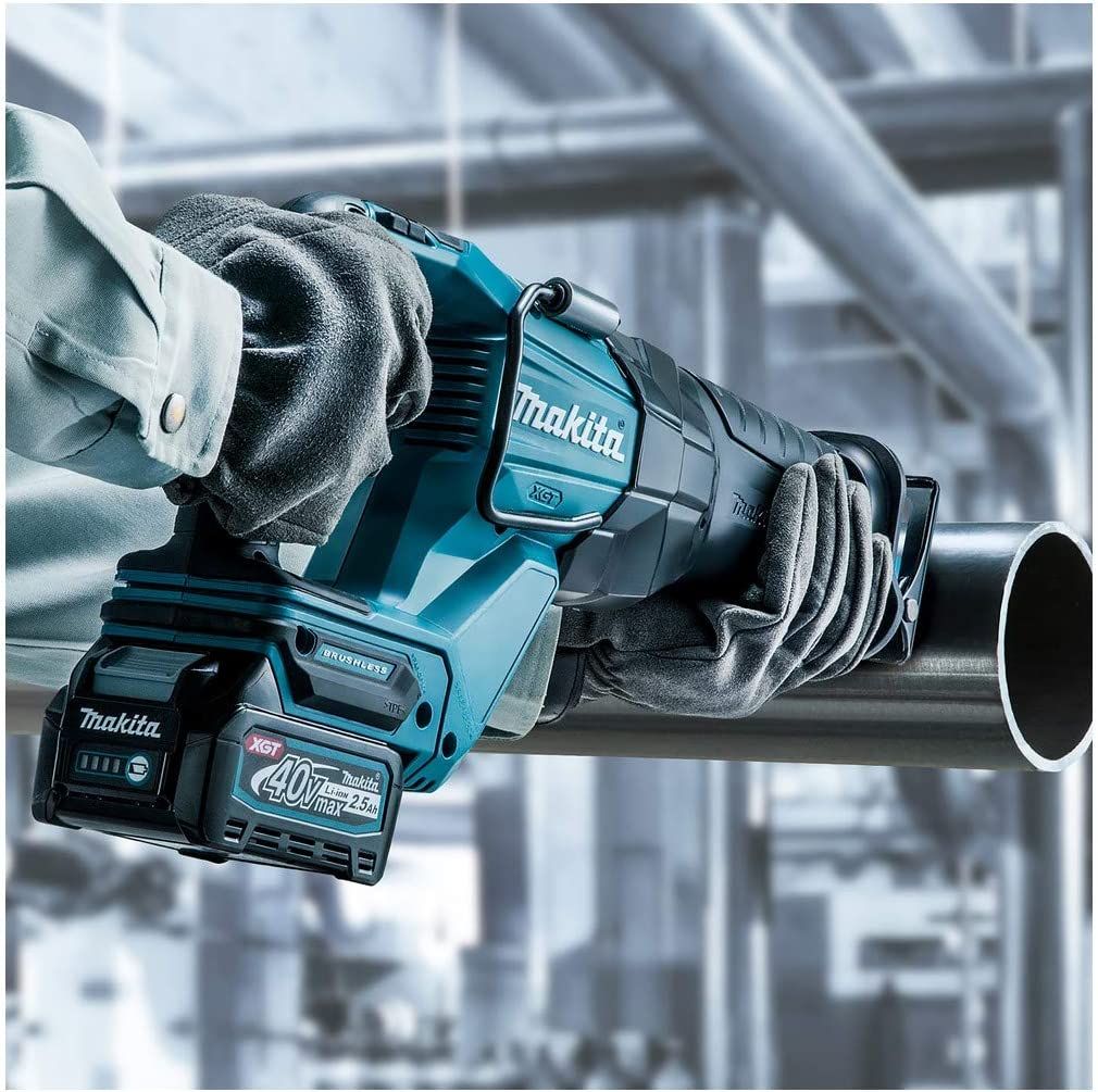 Sierra Sable Inalámbrica 40V MAX JR001GM201 Makita 2