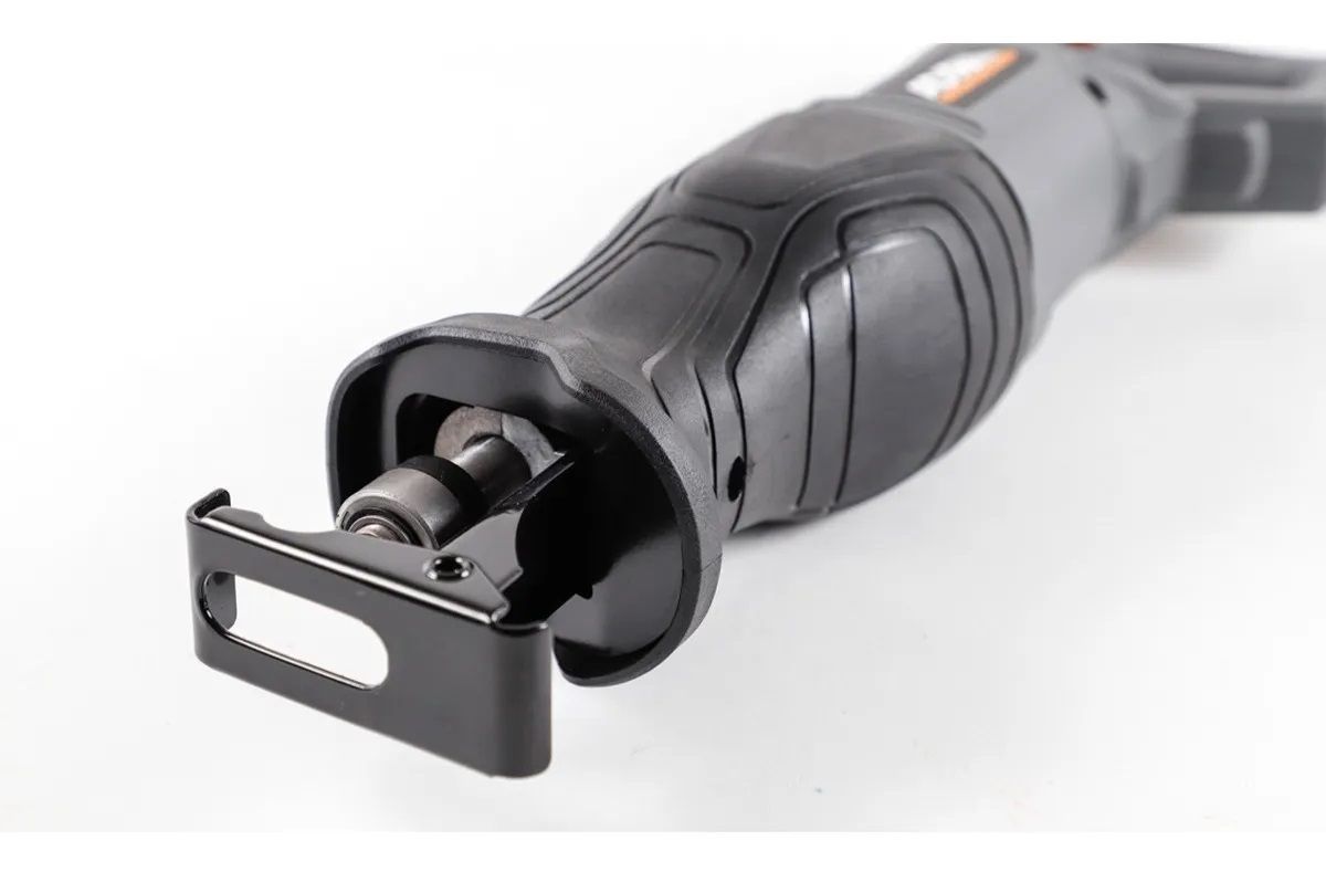 Sierra sable industrial 900W 9156 Adir 5